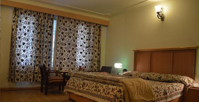 Hotel Hilltop